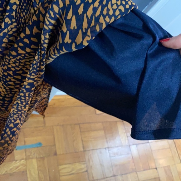 Beautiful Macy’s dress. Bar III - Picture 4 of 4